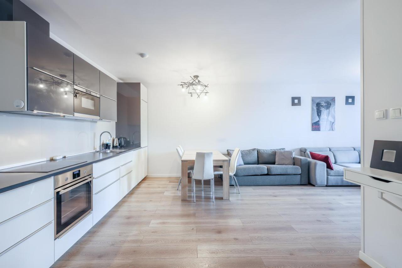 Apartmate Spacious Apartment With Balcony Oldtown For 6 People Gdansk Bagian luar foto